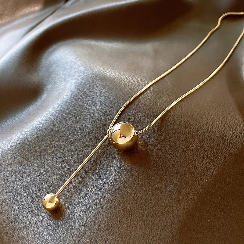 Vela Simple Ball Necklace