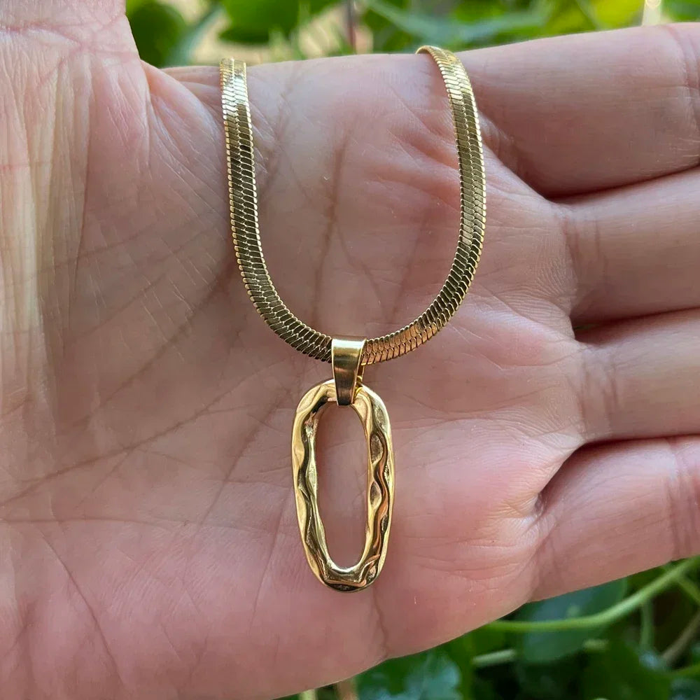 Saturn Geometry O Shaped Necklace