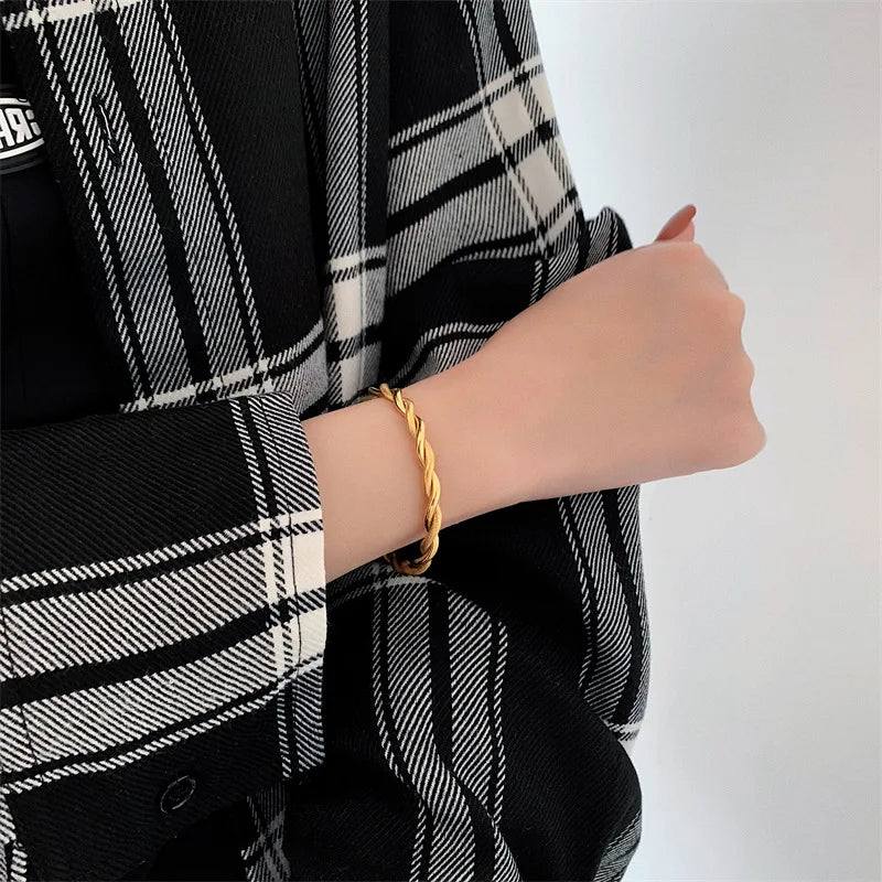 Andersson Cuff Twist Armband