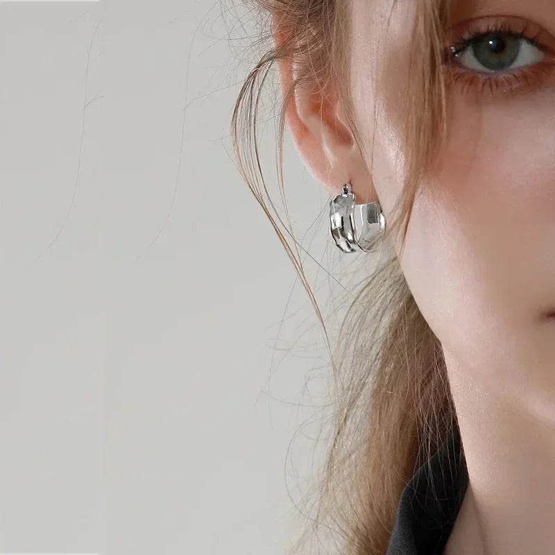 Maria minimalistic hoop Earring